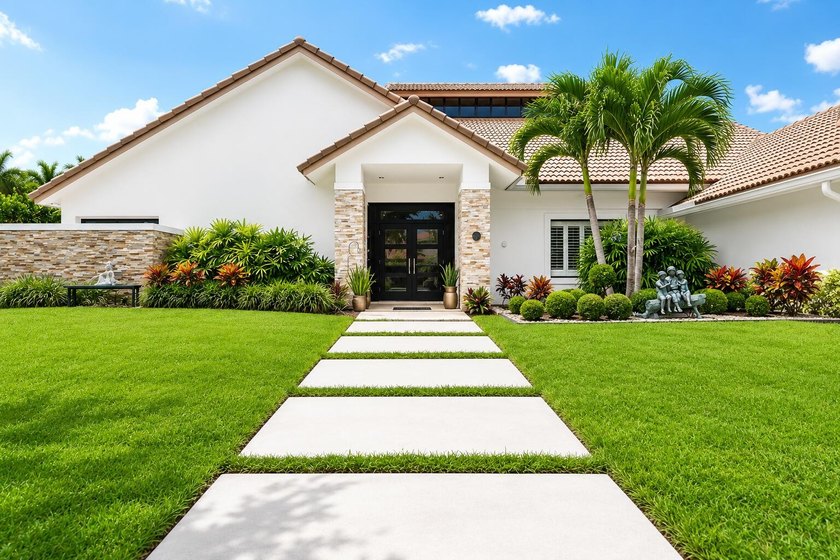 Gorgeous move-in ready 4 Bed/4 Bath home on an extra large - photo 45