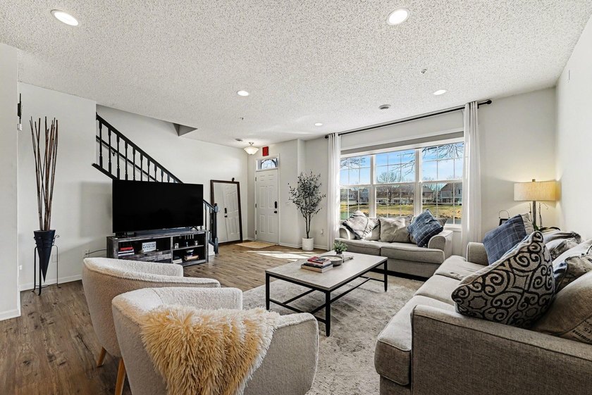 Welcome to one of Club West's most desirable townhome locations - photo 4