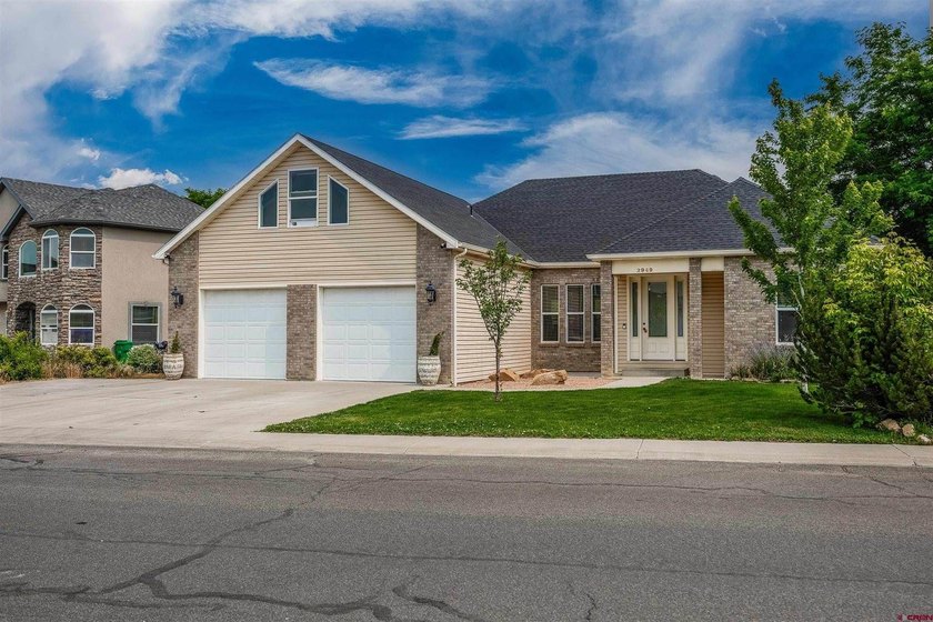 Move-in ready and beautifully maintained, this inviting home is - photo 26