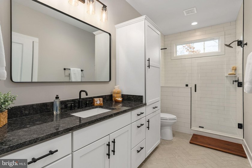 Welcome to 261 Washington St., where every detail has been - photo 38