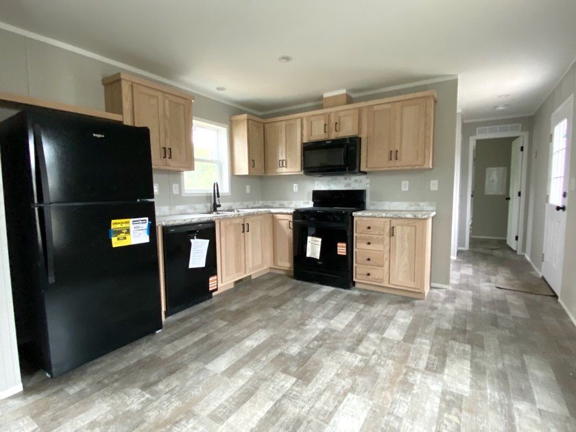 Welcome to your Brand New Home! Be the FIRST to live in this - photo 4