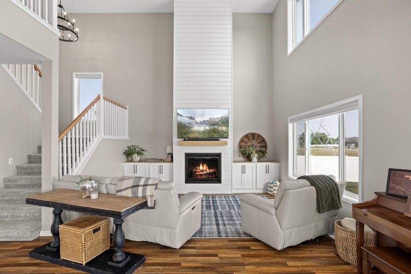 Welcome to this exceptional two-story home, perfectly situated - photo 14