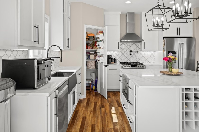 Welcome to this exceptional two-story home, perfectly situated - photo 20