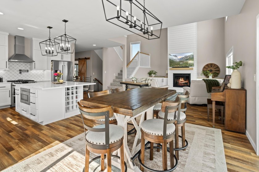 Welcome to this exceptional two-story home, perfectly situated - photo 23