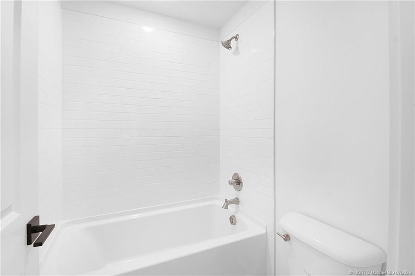 This 5 bedroom 3.5 bathroom home on an oversized lot is move-in - photo 39