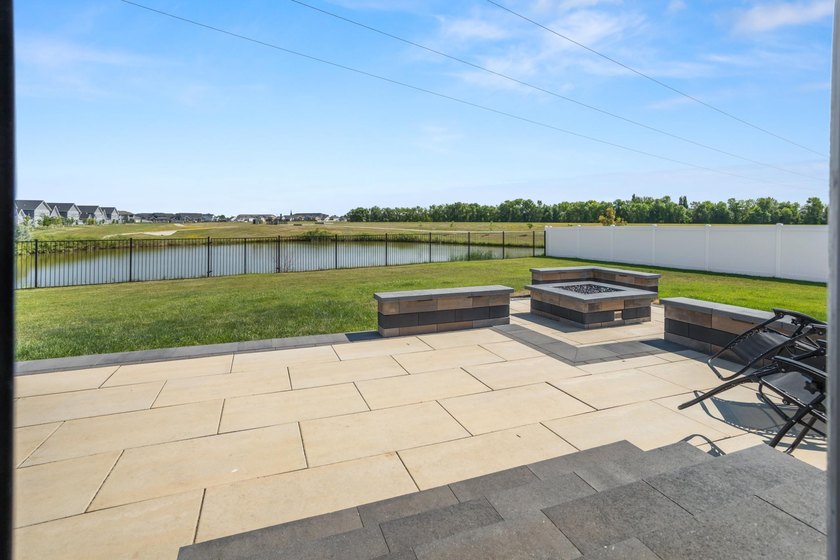 Welcome to this exceptional two-story home, perfectly situated - photo 51