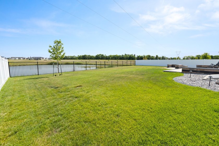 Welcome to this exceptional two-story home, perfectly situated - photo 53