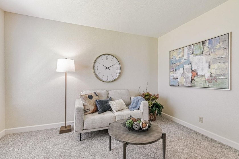 Looking for a spacious home for entertaining or work from home? - photo 24