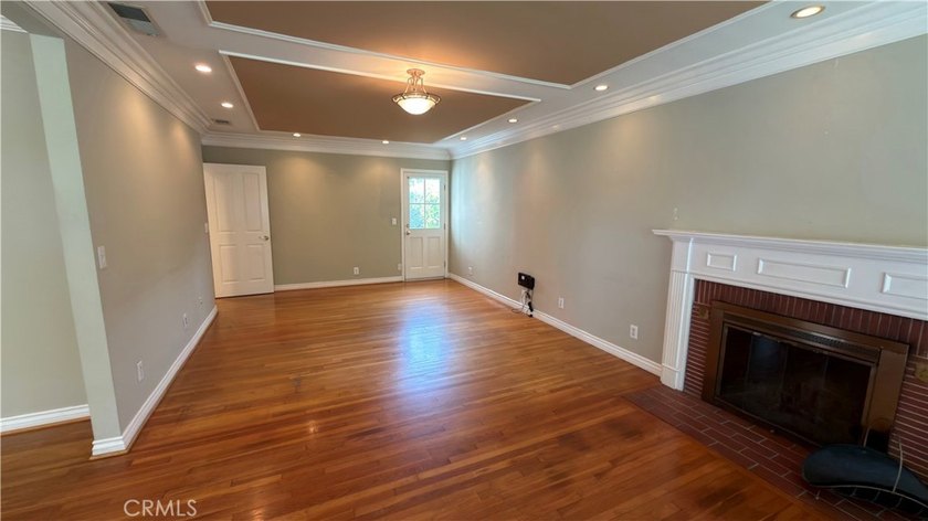 5535 E. Mezzanine Way-South of Conant Area; Very Desirable Long - photo 6