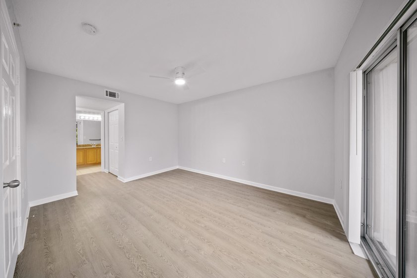 A spacious first floor 3 bedroom 2 bath condo located in a - photo 18