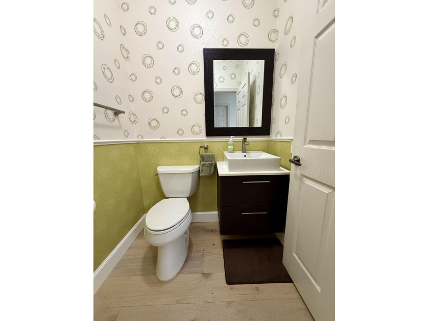 Welcome home to luxury and peace of mind in a highly - photo 9
