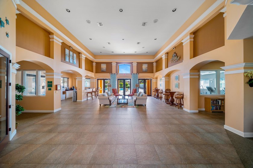 A spacious first floor 3 bedroom 2 bath condo located in a - photo 31