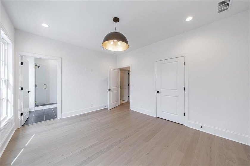 The only move-in-ready opportunity! Experience a refined balance - photo 44