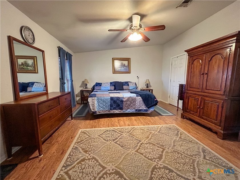 Tucked behind a private double gated entrance, this 37-acre - photo 11