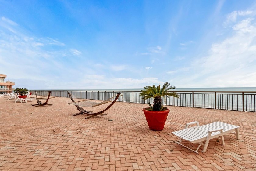 Wake up to the sound of waves and unwind each evening with ocean - photo 33