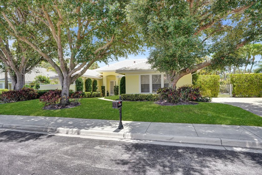 Move right into this beautifully updated 4-bedroom, 3.5-bath - photo 4