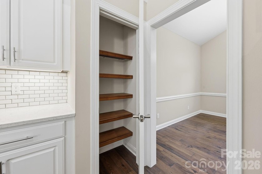 Welcome to 15704 Framingham Lane, a beautifully maintained home - photo 14