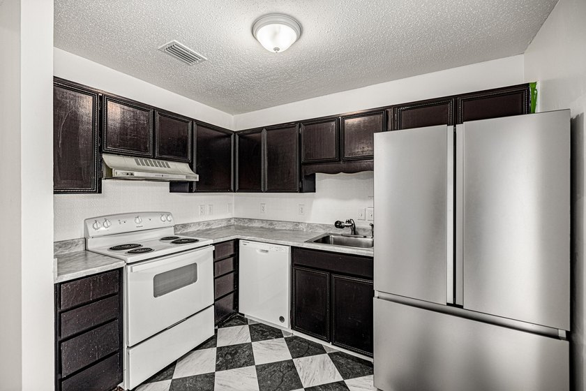 Here is the honest pitch: you will not find another detached - photo 24
