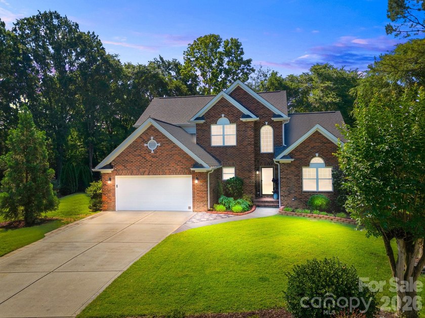 Welcome to 15704 Framingham Lane, a beautifully maintained home - photo 44