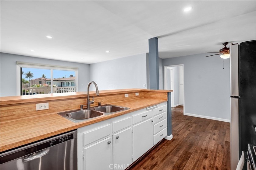 Those in-the-know, know Belmont Heights is the place to live in - photo 8