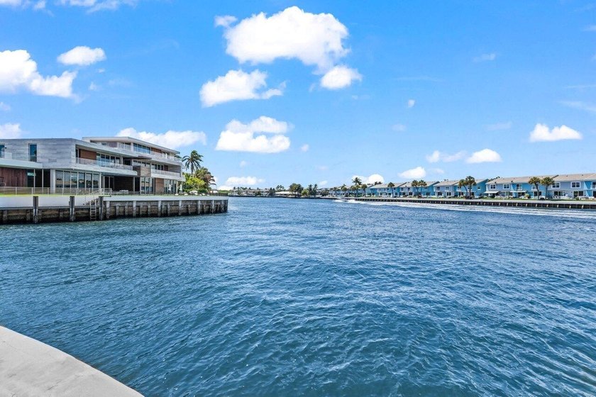 Your Waterfront Dream is finally attainable... This spacious - photo 8