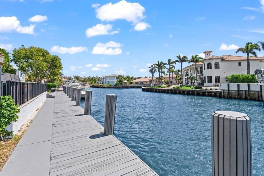 Your Waterfront Dream is finally attainable... This spacious - photo 10