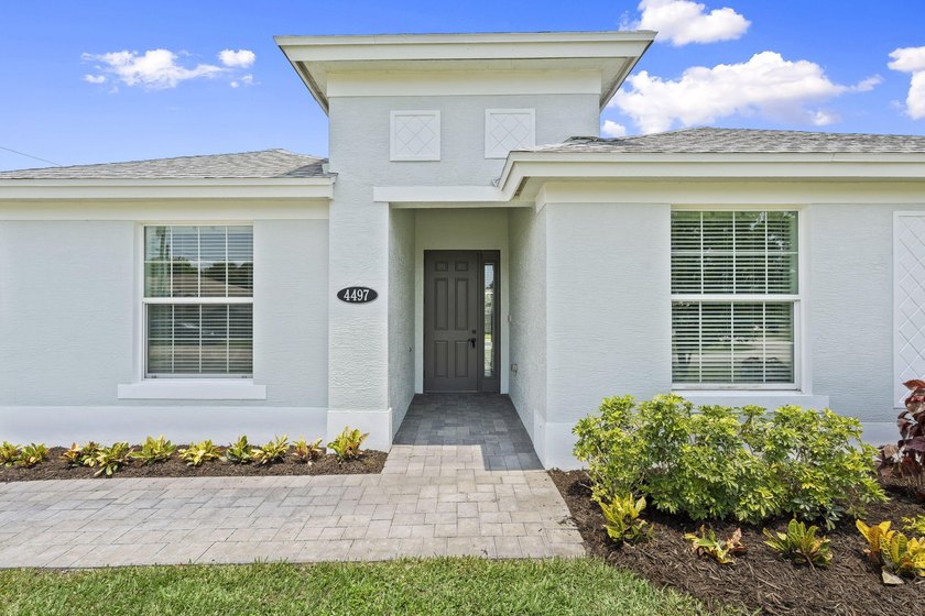 Welcome to this exceptional 2022 custom-built 4-bedroom, 3-bath - photo 3