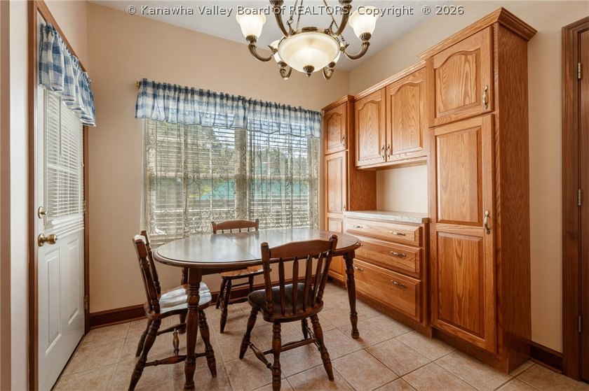 Welcome home to easy living! This beautifully designed home - photo 15
