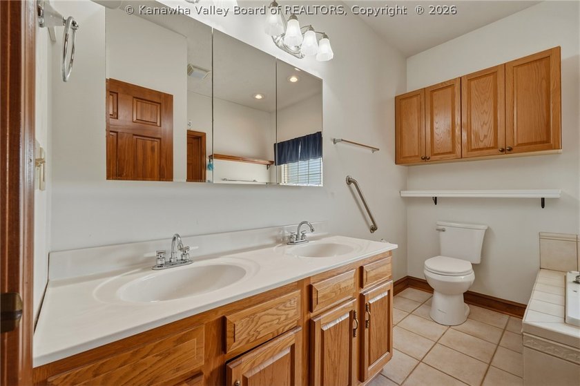 Welcome home to easy living! This beautifully designed home - photo 22