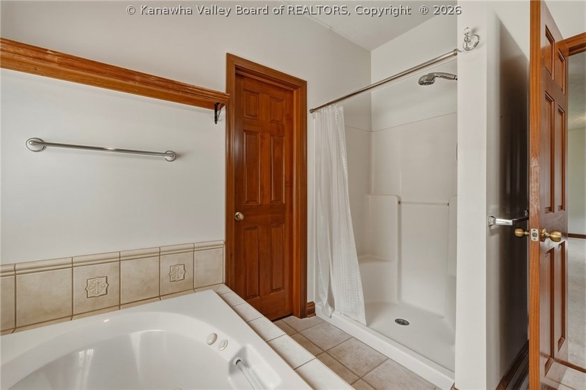 Welcome home to easy living! This beautifully designed home - photo 24