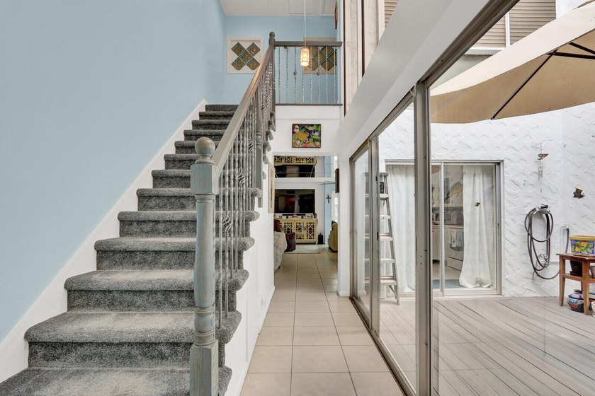 Light and bright Waterfront Condo with beautiful canal and boat - photo 29