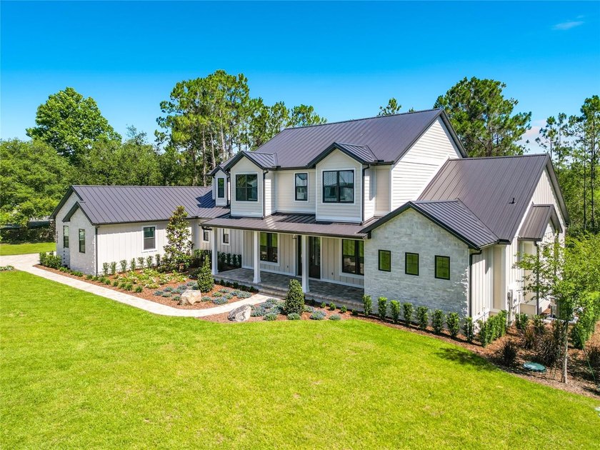 Virtually Staged. Luxury Custom Estate Home in Blue Spring - photo 3