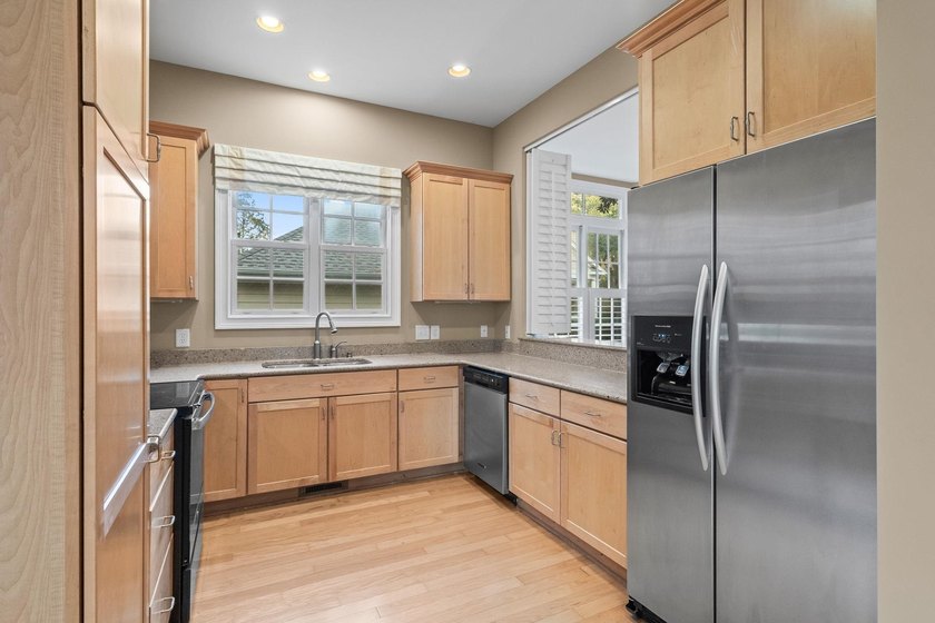Set within the prestigious, gated community of Litchfield - photo 18