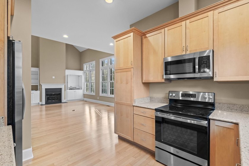 Set within the prestigious, gated community of Litchfield - photo 19