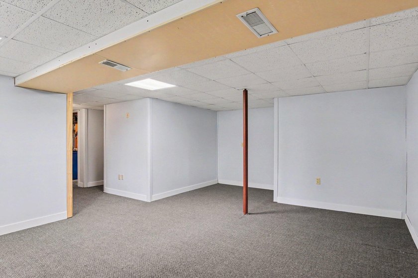 Welcome home to this beautiful 5-bedroom, 2-full bath home with - photo 21