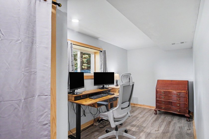 Welcome home to this beautiful 5-bedroom, 2-full bath home with - photo 22