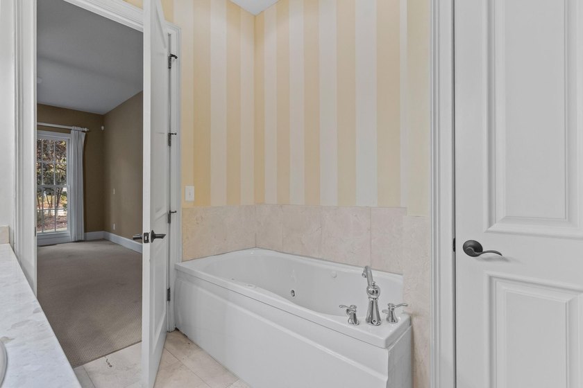 Set within the prestigious, gated community of Litchfield - photo 27