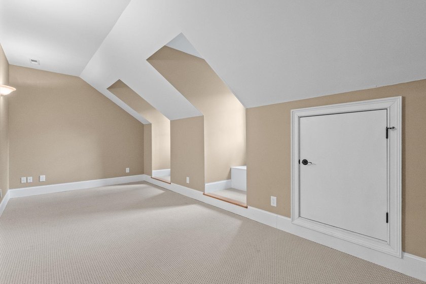 Set within the prestigious, gated community of Litchfield - photo 36