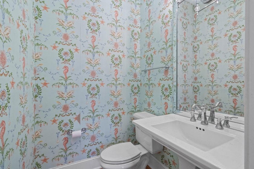 Set within the prestigious, gated community of Litchfield - photo 41