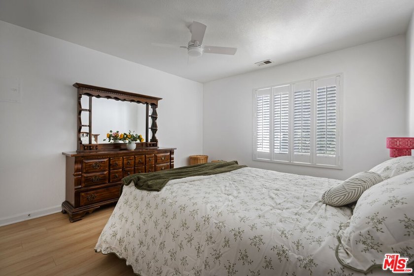 Ideally situated in Ponderosa West, this bright 1-bedroom - photo 17