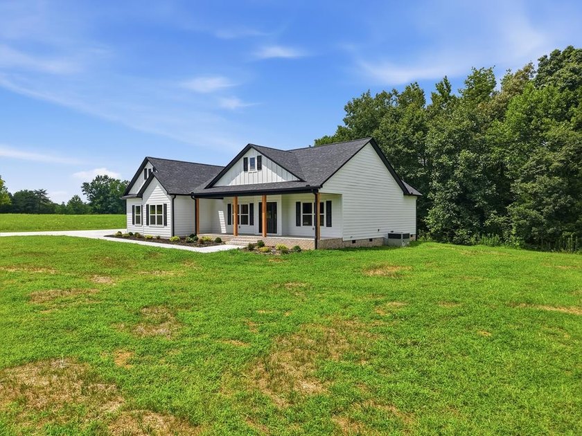 Escape to the peace and privacy of country living just minutes - photo 9