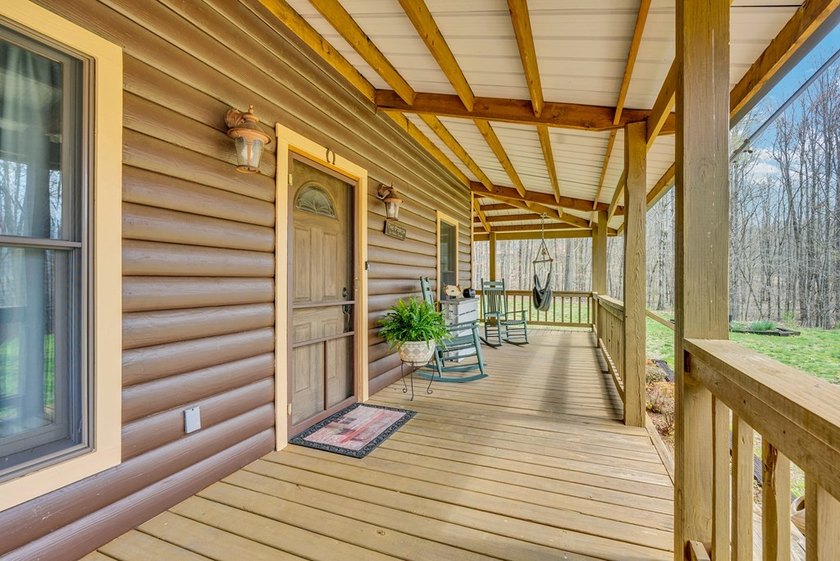 Welcome to 465 Hickory Lane, located in the desirable Woodlands - photo 9