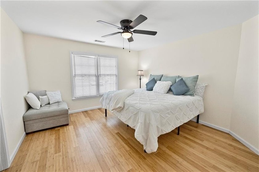 Welcome to this beautifully maintained traditional home in - photo 25