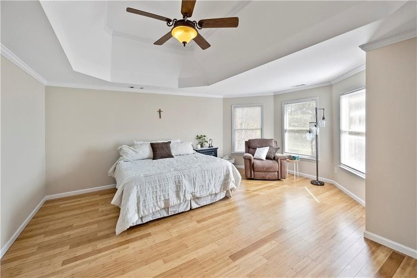 Welcome to this beautifully maintained traditional home in - photo 33