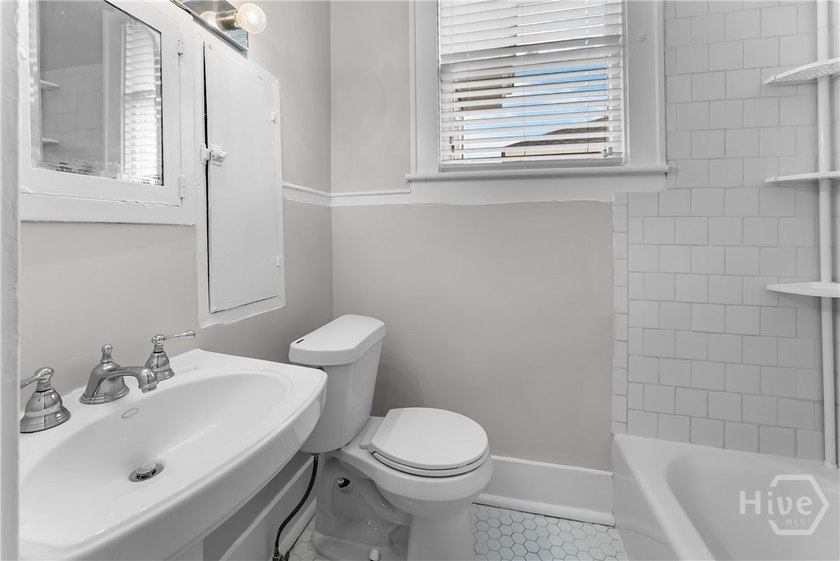 Imagine living in the heart of one of Savannah's most - photo 34