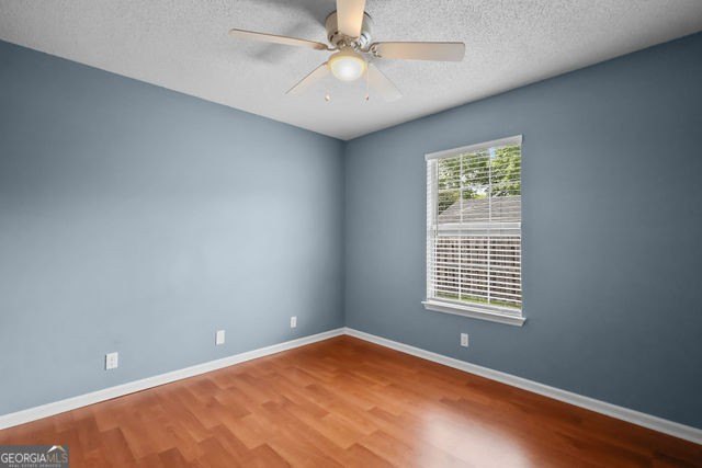 A beautifully updated 3 bedroom, 2 bath home located in the - photo 17