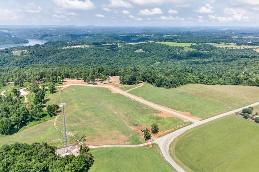 Discover Sandstone Heights, Pickett County's newest premier - photo 3