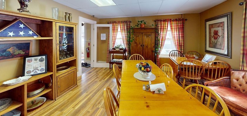 OPEN HOUSE: Click link for 3D Virtual Tour. Retreat To Renowned - photo 5
