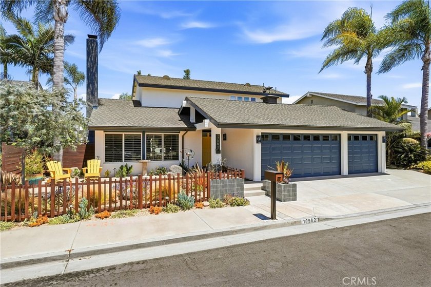 You found it! Open floor pan, new modern updates, main floor - photo 2