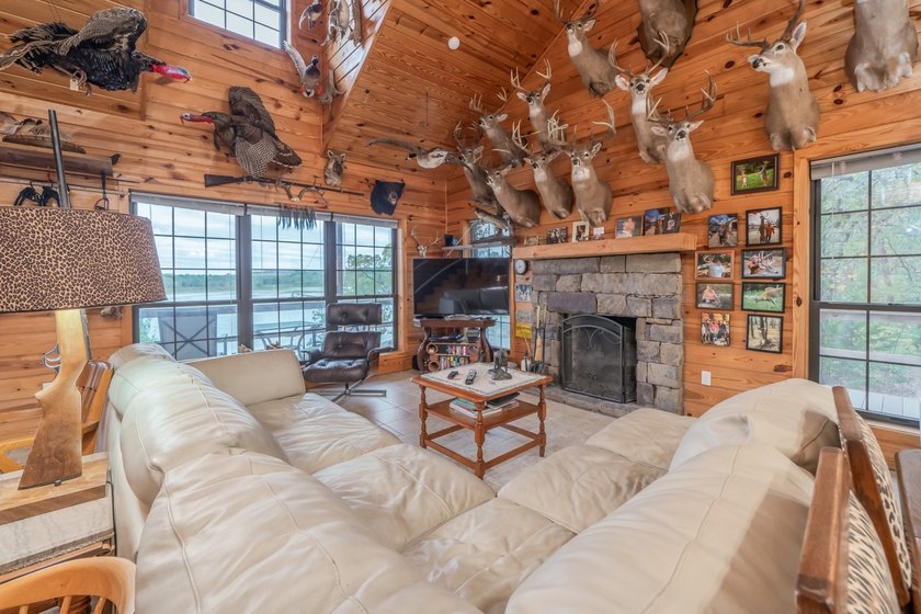 Have you ever dreamed of owning a completely private lakefront - photo 8